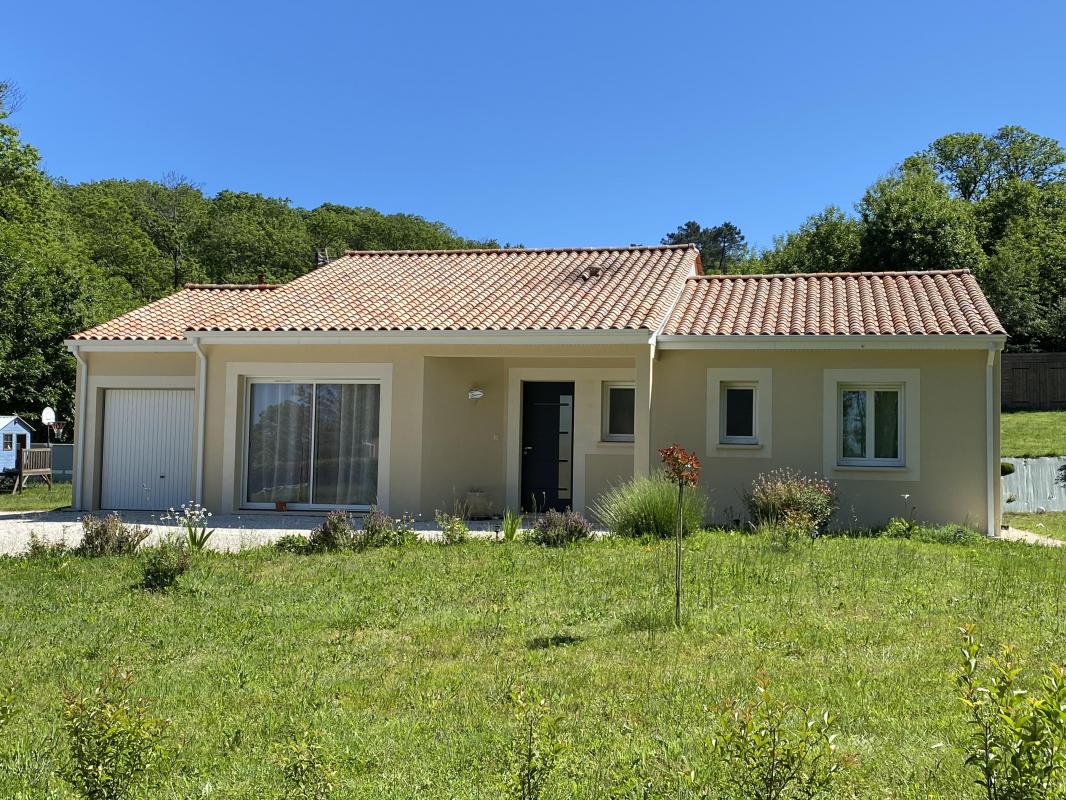 Maison-neuve-constructeur-de-maisons-individuelles-perigord-dordogne-lot-correze-gironde-maisons-aliénor-terrain